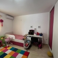 Apartment mit zwei Schlafzimmern und Meerblick in Djenovici, Wohnungen in Montenegro kaufen, Wohnungen zur Miete in Baosici kaufen