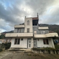 Urbanisiertes Grundstück mit zwei unvollendeten Maisonetten Prcanj, Wohnungen in Montenegro, Wohnungen mit hohem Mietpotential in Montenegro kaufen