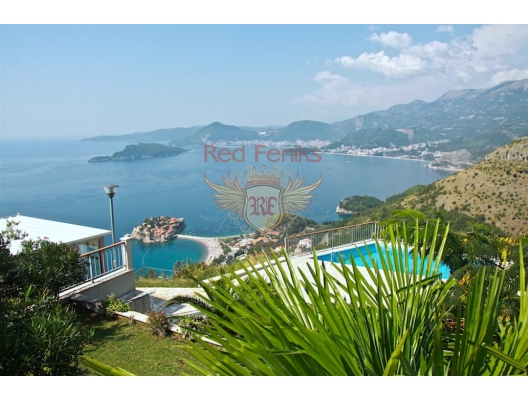 Villa in gated community with amazing view, Montenegro, house near the sea Montenegro