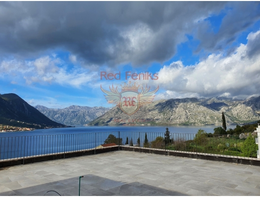 Penthouse with a panoramic view of the Bay of Kotor, apartments in Montenegro, apartments with high rental potential in Montenegro buy, apartments in Montenegro buy