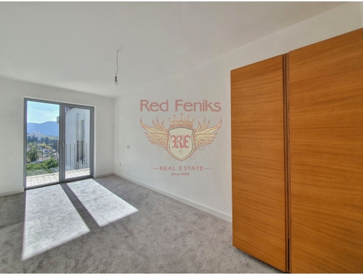 Penthouse with a panoramic view of the Bay of Kotor, apartments in Montenegro, apartments with high rental potential in Montenegro buy, apartments in Montenegro buy