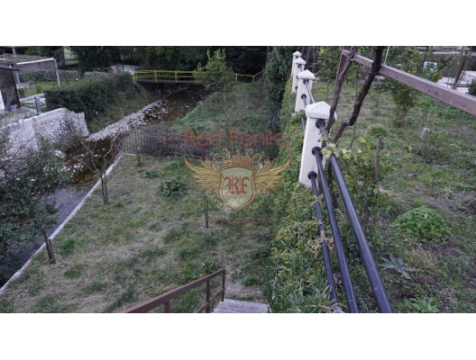 Two houses for sale on one plot of cascade plot with a total area of ​​288 m2.