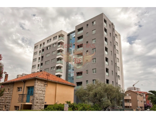 One-bedroom apartment for sale in the center of Budva.