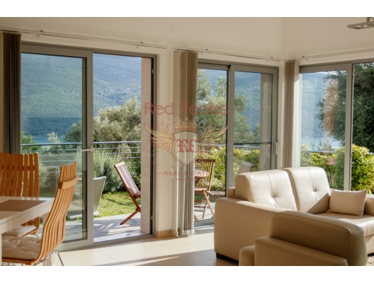 One bedroom apartment in a complex with a swimming pool on the shore of the Boka Bay, hotel residence for sale in Herceg Novi, hotel room for sale in europe, hotel room in Europe