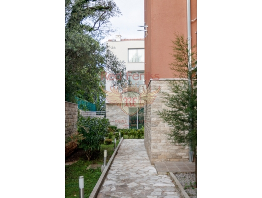 One bedroom apartment in a complex with a swimming pool on the shore of the Boka Bay, hotel residence for sale in Herceg Novi, hotel room for sale in europe, hotel room in Europe