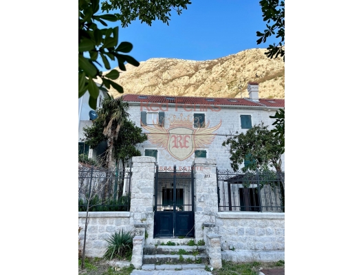 Dream residence on the first coastline Dobrota, Kotor, Montenegro real estate, property in Montenegro, Kotor-Bay house sale