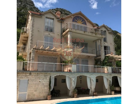 Nice Duplex Apartment in Muo, hotel residences for sale in Montenegro, hotel apartment for sale in Kotor-Bay