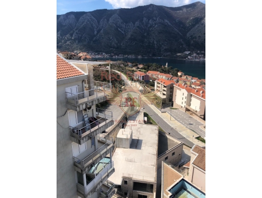Apartment with 2 bedrooms and sea views in the Bay of Kotor, apartments for rent in Dobrota buy, apartments for sale in Montenegro, flats in Montenegro sale
