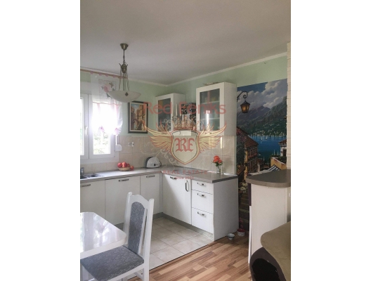 Cozy house with a beautiful garden in Zelenika, Baosici house buy, buy house in Montenegro, sea view house for sale in Montenegro