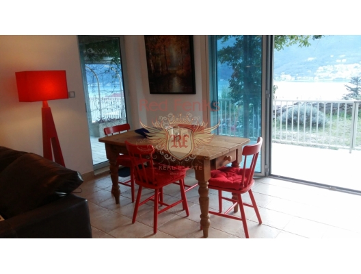 for sale apartment with a total area of ​​49m2 in Kotor, Dobrota.