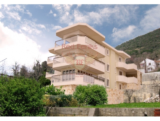 For sale spacious, sunny apartment in the picturesque village of Bijela.