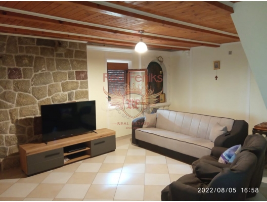 Beautiful Townhouse with sea view in Sutomore, house near the sea Montenegro