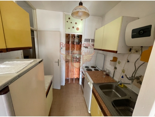 2 + 1 apartment on the first line in Herceg Novi, apartment for sale in Herceg Novi, sale apartment in Baosici, buy home in Montenegro