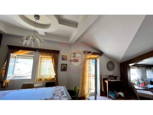 Three bedroom apartment in Dobrota, sea view apartment for sale in Montenegro, buy apartment in Dobrota, house in Kotor-Bay buy