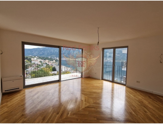 Penthouse with a panoramic view of the Bay of Kotor, sea view apartment for sale in Montenegro, buy apartment in Dobrota, house in Kotor-Bay buy