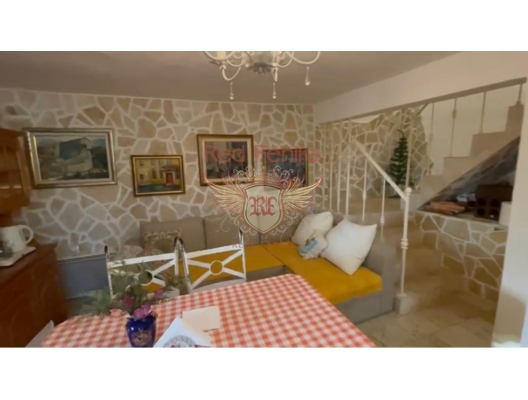 For sale Renovated old house in Sutomore.