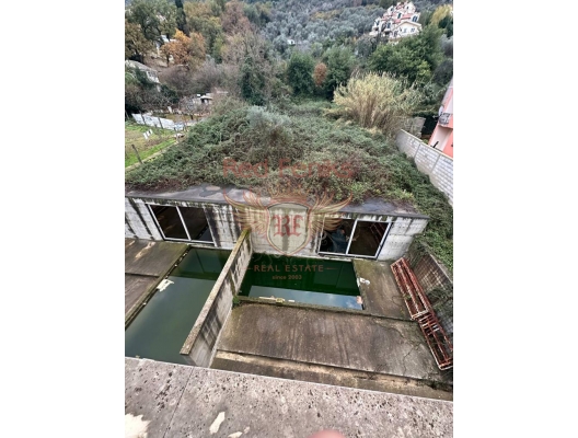 Urbanizovan plac sa dva nedovršena dupleksa Prčanj, prodaja stanova u Crnoj Gori, stanovi u Crnoj Gori prodaja, prodaja stana u Kotor-Bay