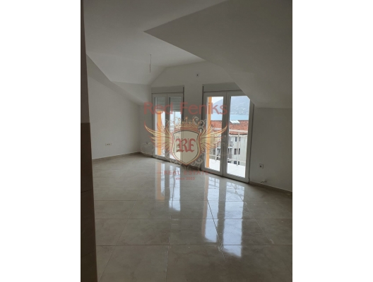 Spacious apartment Herceg Novi, Igalo, apartments for rent in Baosici buy, apartments for sale in Montenegro, flats in Montenegro sale