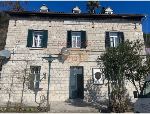 Wohnung im österreichisch-ungarischen Haus in Zeleniki, Herceg Novi, Montenegro Immobilien, Immobilien in Montenegro, Wohnungen in Herceg Novi