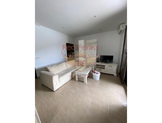 Apartment on the first line in Kumbor, Herceg Novi, apartments for rent in Baosici buy, apartments for sale in Montenegro, flats in Montenegro sale