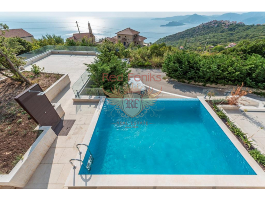 Tudorovici'de panoramik deniz manzaralı sevimli villa, Karadağ da satılık havuzlu villa, Karadağ da satılık deniz manzaralı villa, Becici satılık müstakil ev