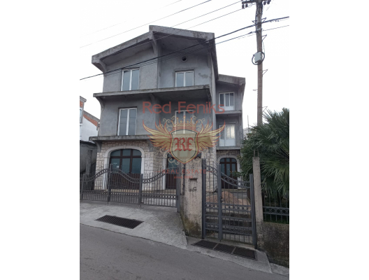 For sale three-storey house with sea view in Bar.