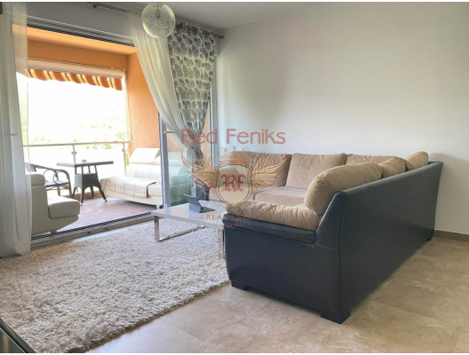 Two bedroom apartment with pool in Becici, apartment for sale in Region Budva, sale apartment in Becici, buy home in Montenegro