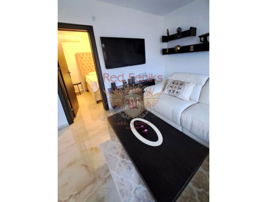 Schöne Villa in Lastva, Hotelresidenzen zum Verkauf in Montenegro, Hotelwohnungen zum Verkauf in Region Budva