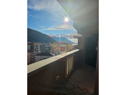 Trosoban stan u Budvi sa pogledom na more., prodaja stanova u Crnoj Gori, stanovi za izdavanje u Becici, prodaja stanova