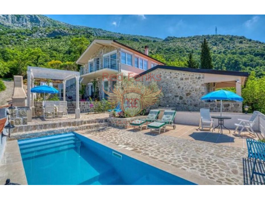 For sale a beautiful villa in Buljarica with swimming pool and beautiful sea view
Area of house 241m2
Area of plot 400m2
This villa have great rent potential or it amazing variant for coming to holidays.