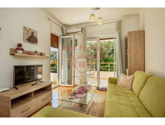 Beautiful One-Bedroom Apartment with Private Garden &amp; Parking – Đenovići, Montenegro real estate, property in Montenegro, flats in Herceg Novi, apartments in Herceg Novi